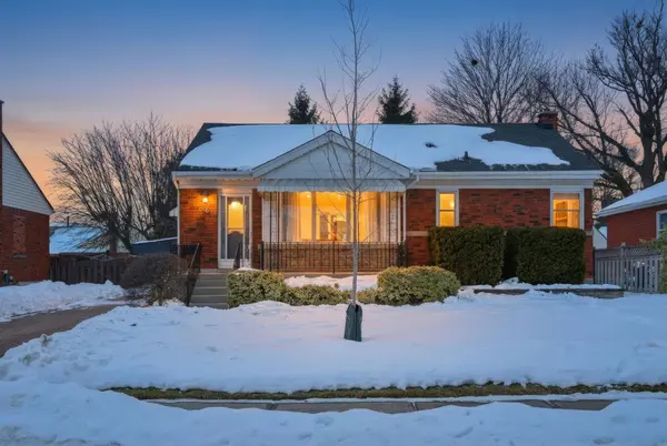 Hamilton, ON L8T 1H4,15 Mulock AVE