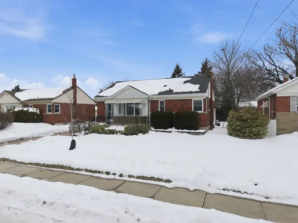 Hamilton, ON L8T 1H4,15 Mulock AVE