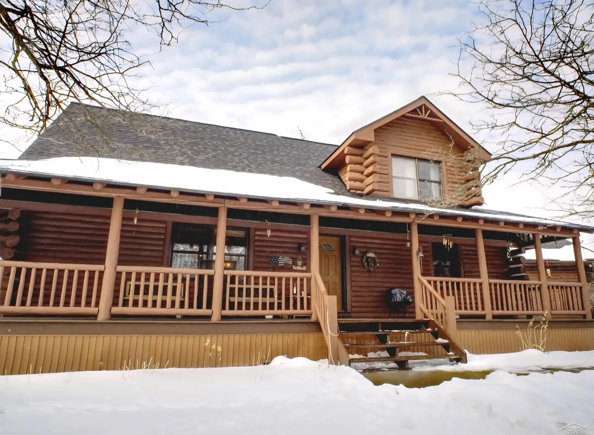 8073 Nichols RD, Flushing Twp, MI 48433