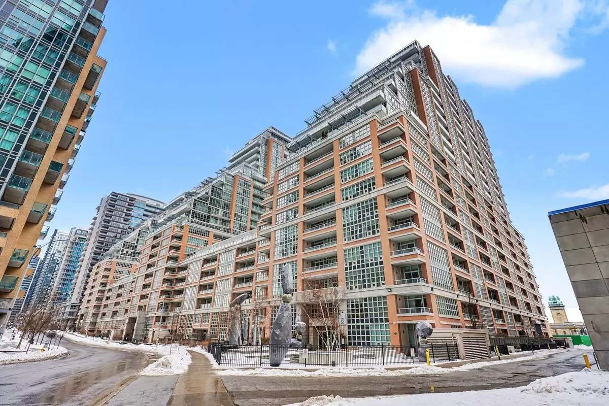 Toronto C01, ON M6K 3R4,85 East Liberty ST #2111