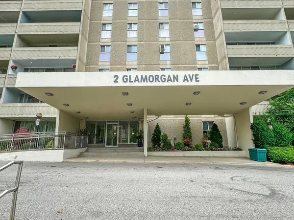 2 Glamorgan AVE #614, Toronto E04, ON M1P 2M8