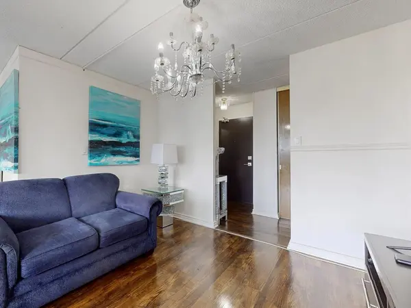 2 Glamorgan AVE #614, Toronto E04, ON M1P 2M8