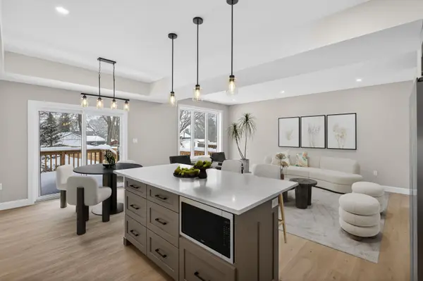 Essa, ON L0M 1B0,125A Sydenham ST