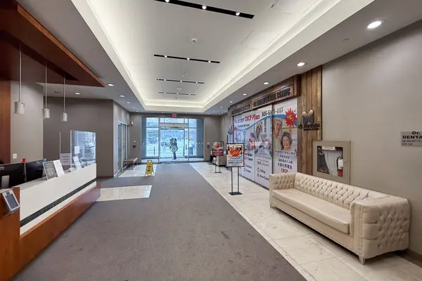 7191 Yonge ST #803, Markham, ON L3T 0C4