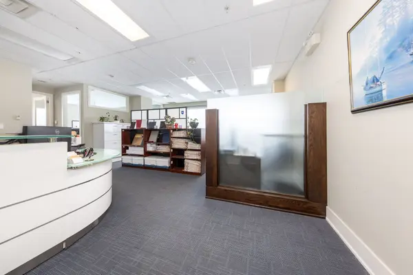 7191 Yonge ST #803, Markham, ON L3T 0C4