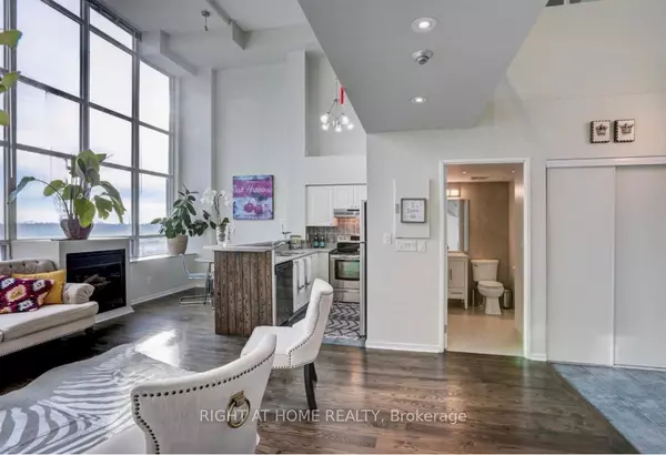 Toronto W06, ON M8Y 4G6,300 Manitoba ST #411