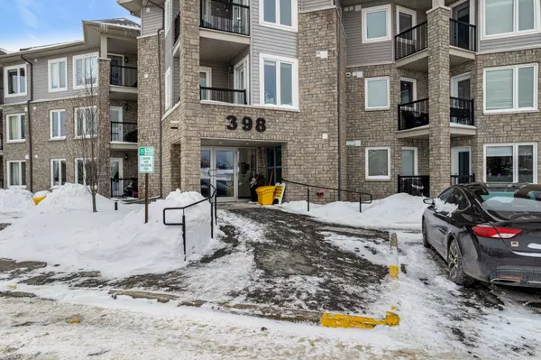 North Grenville, ON K0G 1J0,398 Van Buren ST #205