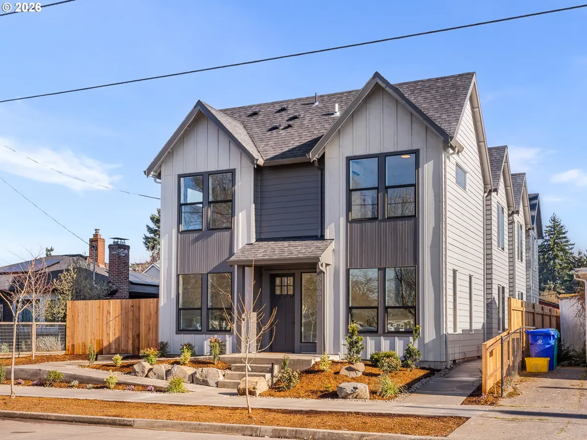 9566 N Buchanan AVE, Portland, OR 97203