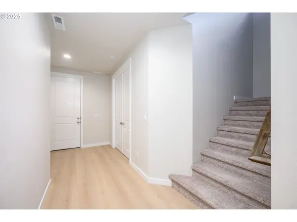 17296 SW ATFALATI LN SW, Sherwood, OR 97140