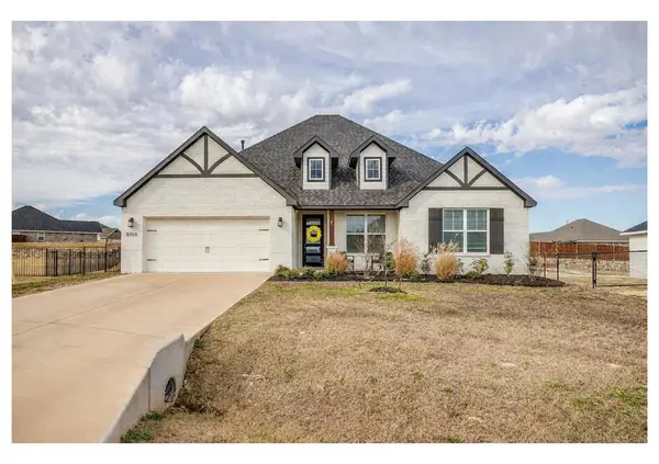 11709 Sand Cat Court, Godley, TX 76044