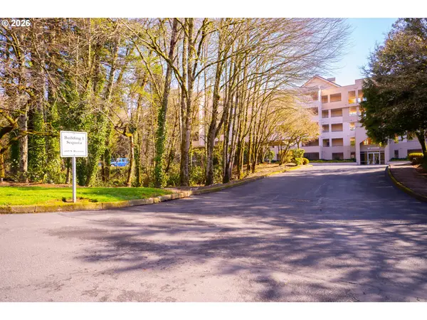 Portland, OR 97210,6605 W BURNSIDE ST #153