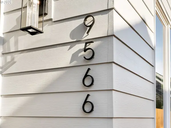 9566 N Buchanan AVE, Portland, OR 97203