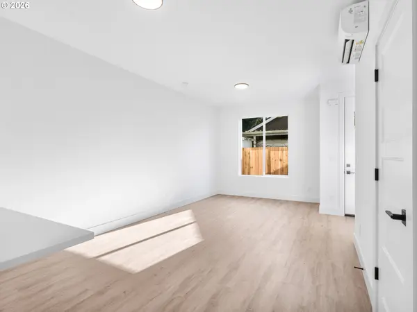 9566 N Buchanan AVE, Portland, OR 97203