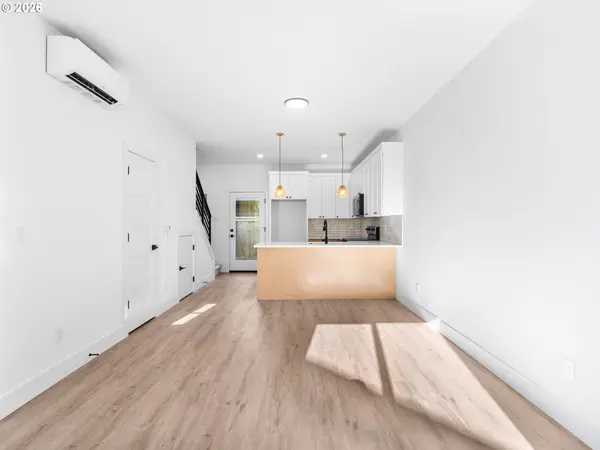 9566 N Buchanan AVE, Portland, OR 97203