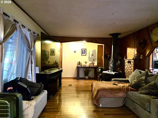 Gresham, OR 97030,2980 NE DIVISION ST #31