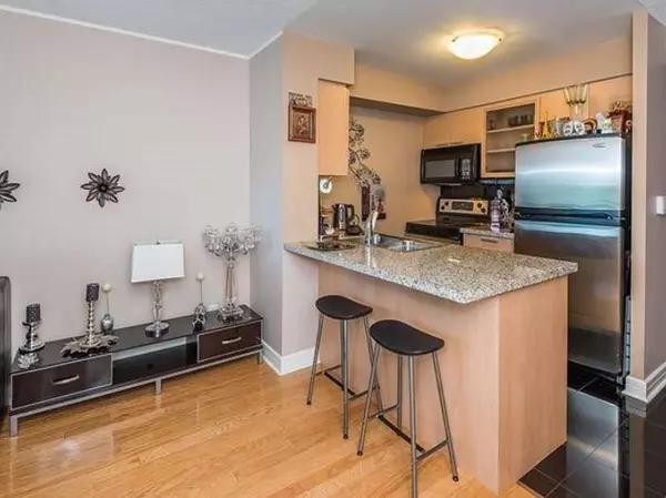 Toronto C14, ON M2N 7J7,18 Harrison Garden BLVD #411