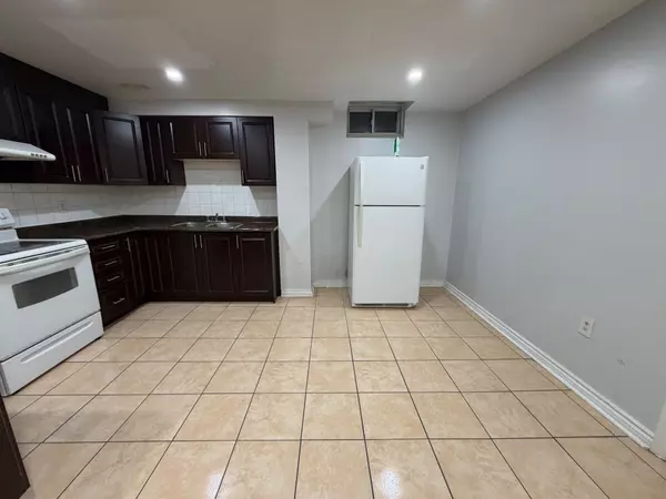 Brampton, ON L6P 2R6,2 Attview CRES