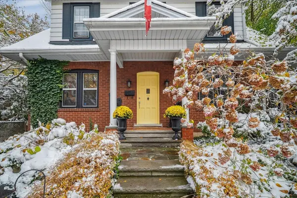 263 Hart AVE,  Burlington,  ON L7N 1P3