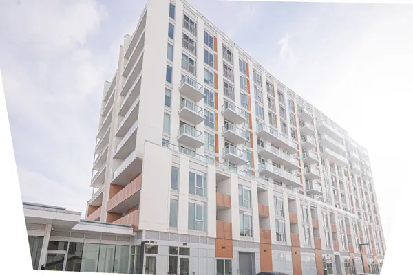 20 All Nations DR #421, Brampton, ON L7A 5M5