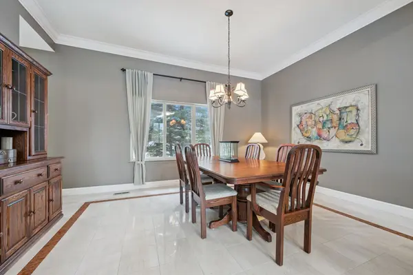 28 Manswood CRES, Brampton, ON L6T 0A4