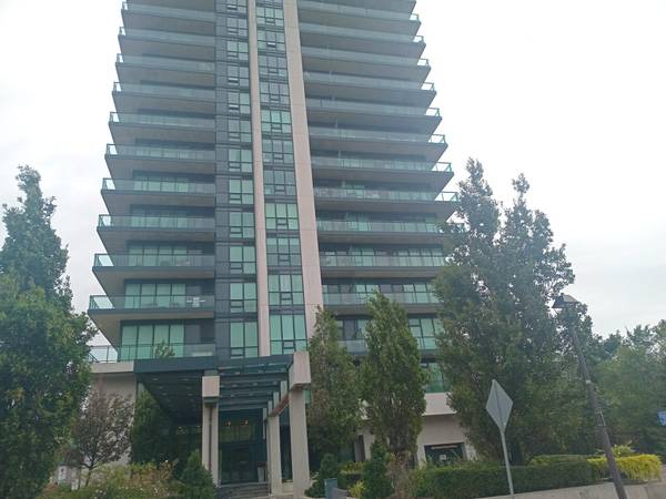 100 John ST #608, Brampton, ON L6W 0A8