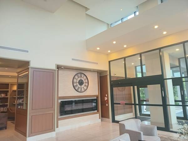 100 John ST #608, Brampton, ON L6W 0A8