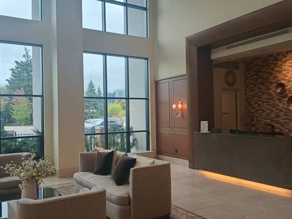 100 John ST #608, Brampton, ON L6W 0A8