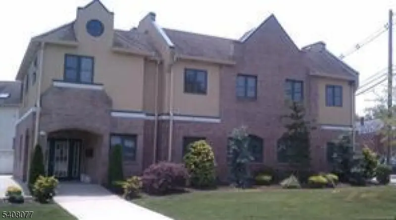 263 Washington Ave, Dumont Boro, NJ 07628