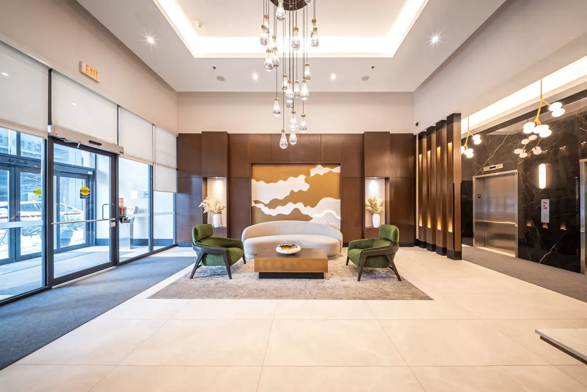 4065 Brickstone Mews #1806, Mississauga, ON L5B 0G3