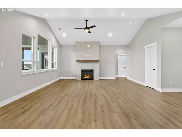 Estacada, OR 97023,2854 NE Sweetwater RD #16