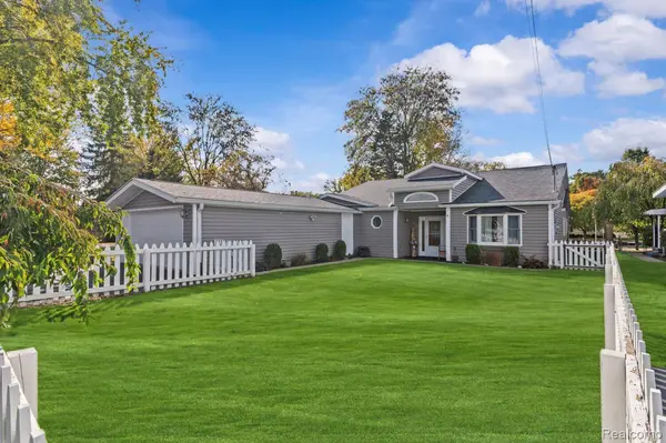 11026 Colony RD,  Putnam Township,  MI 48169