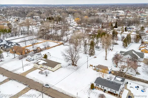 2983 Dashwood DR, Troy, MI 48083