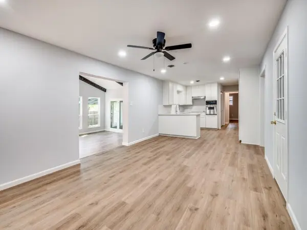 1108 Wade Drive, Bedford, TX 76022