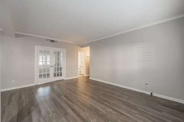 4343 Bellaire Drive S #137S, Fort Worth, TX 76109