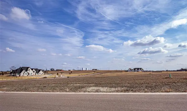 TBD Queens Court, Lorena, TX 76655