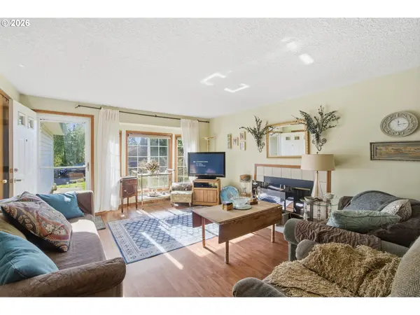 12723 SE MAIN ST, Portland, OR 97233