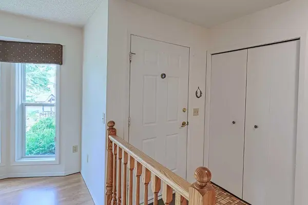 21 Welch CRES, Okotoks, AB T1S 1H2