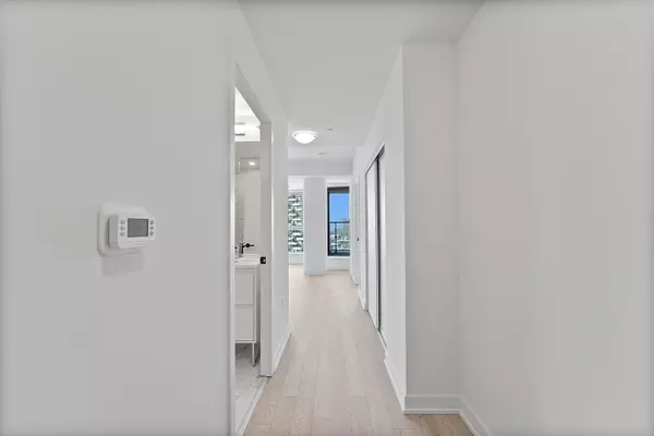 Toronto C13, ON M3C 0S4,1 Quarrington LN #3115