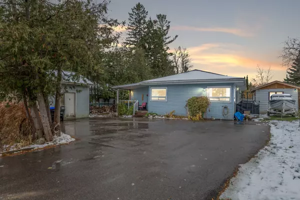 Innisfil, ON L0L 1W0,1104 Ferrier AVE