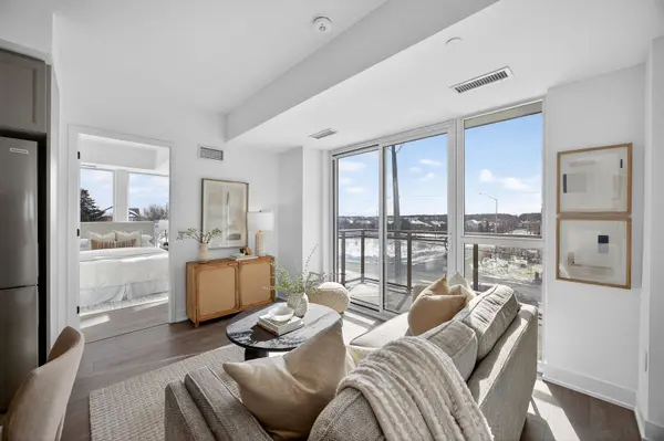 2333 Khalsa Gate #210, Oakville, ON L6M 0X7