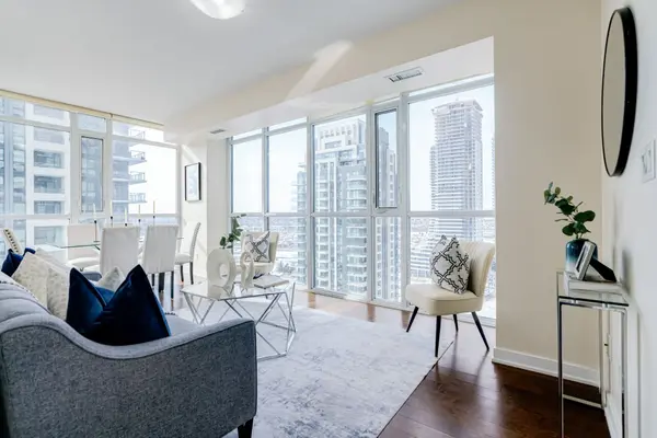 4065 Brickstone Mews #1806, Mississauga, ON L5B 0G3