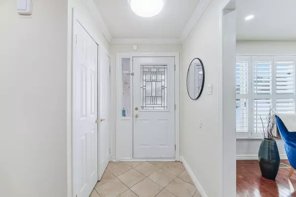 Brampton, ON L6S 3Z6,53 Northampton ST