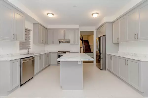 Brampton, ON L6Y 0E3,29 Summerbeam WAY