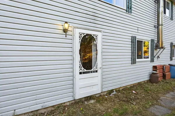 543 James Wilson RD, South Frontenac, ON K0H 1W0