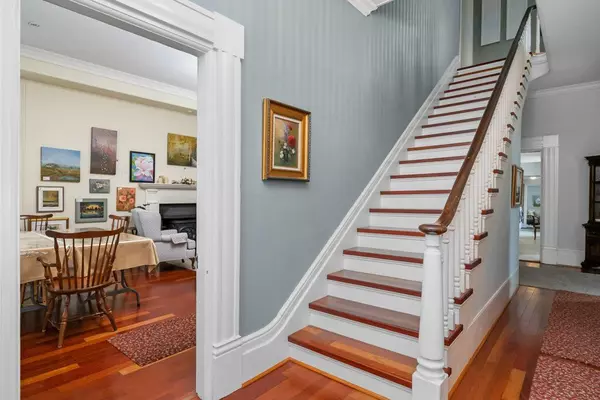 Greater Napanee, ON K7R 2A8,232 Dundas ST W