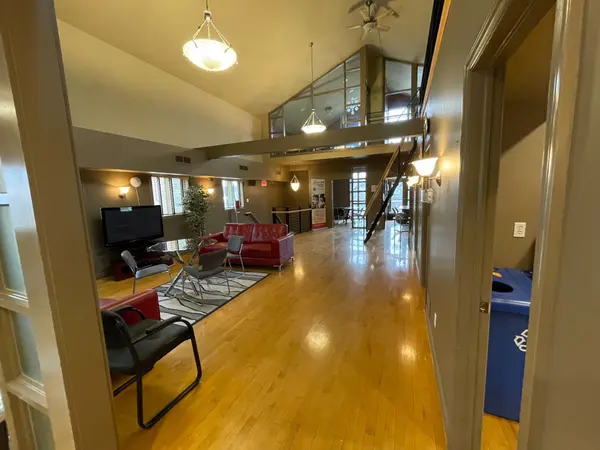 183 Central AVE, London East, ON N6A 1M6