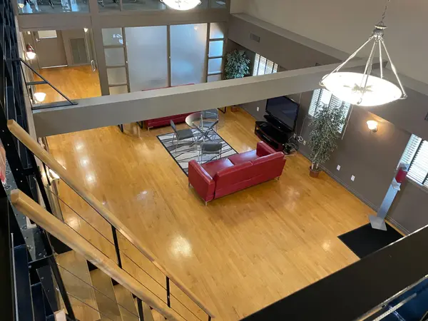 183 Central AVE, London East, ON N6A 1M6