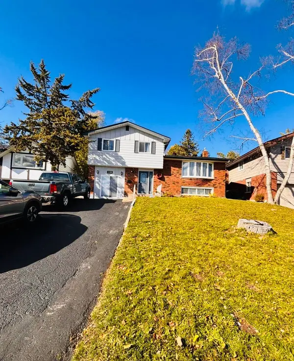 1193 Cartier BLVD, Peterborough, ON K9H 7B8