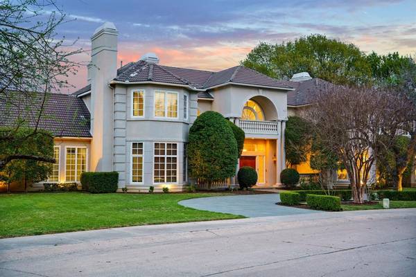 14809 Hampton Court,  Addison,  TX 75254