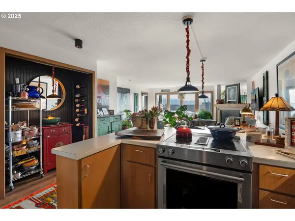 Cannon Beach, OR 97110,353 N BREAKER POINT DR